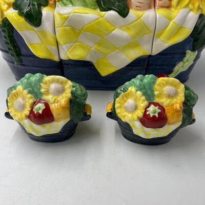 Bouquet Snack Set with S & P Shakers