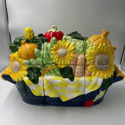 Bouquet Snack Set with S & P Shakers