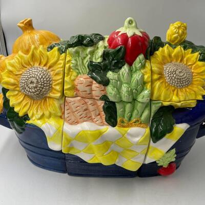 Bouquet Snack Set with S & P Shakers