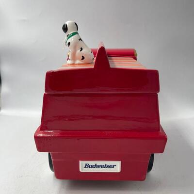 1999 Budweiser Advertising Truck
Great shape. small chip in the paint on the underside of cannister base. No other damage seen.