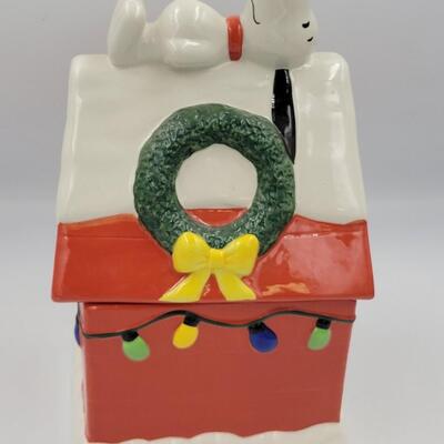 Snoopy Cookie Jar
