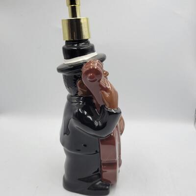 Black Americana Dispenser