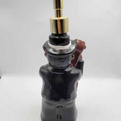 Black Americana Dispenser