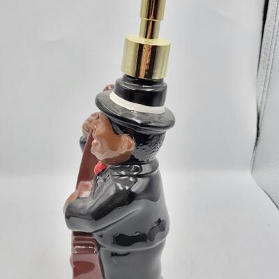 Black Americana Dispenser