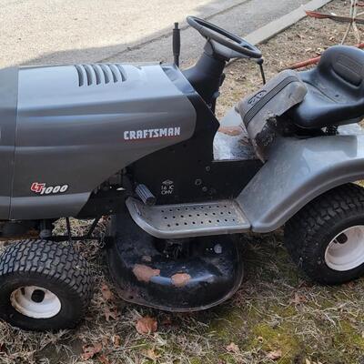 CRAFTSMAN 42 IN. RIDING MOWER