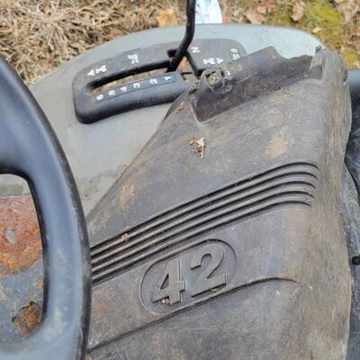 CRAFTSMAN 42 IN. RIDING MOWER