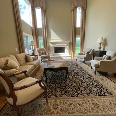 Exquisite Hand Made Area Rug