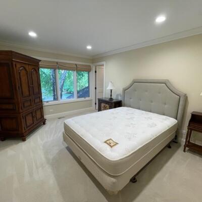 Queen size bed, headboard, with box spring and lux mattress