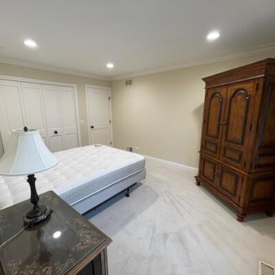 Queen size bed, headboard, with box spring and lux mattress