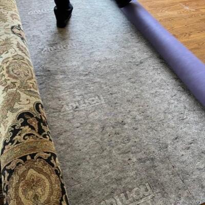 Exquisite Handmade Area Rug (Wool and Silk blend)