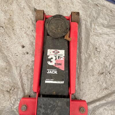 1056 American Forge & Foundry Heavy Duty Auto Jack Model: 350GT