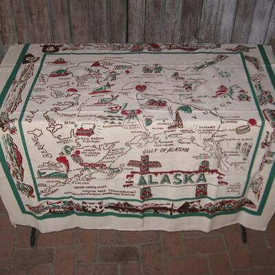 MS Vintage Souvenir Alaska Table Cloth + 3 Linen Towels 1981 Eskimos Klondike Gold