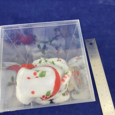 ty beanie baby christmas 1998 teddy and plastic case