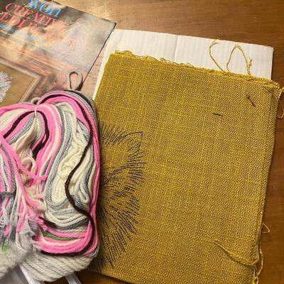 Avon Creative Needlecraft Crewel Embroidery kit