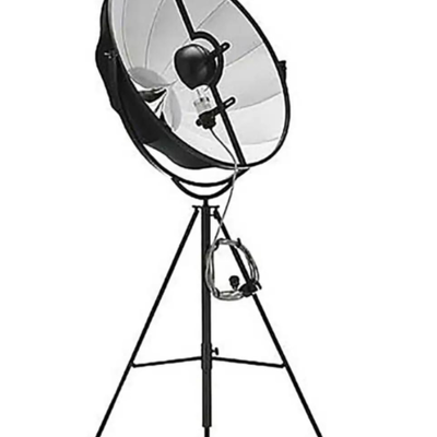 Photographer Lamp in Original Black