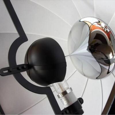 Photographer Lamp in Original Black