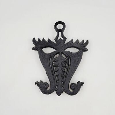 DOODLERS DREAM CAST IRON TRIVET