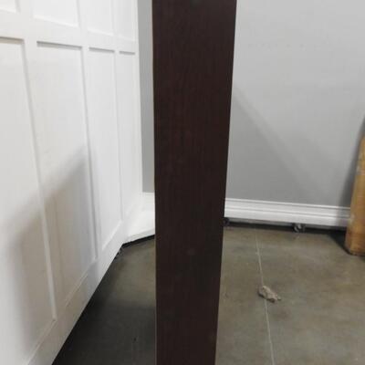 Dark Brown Wooden Bookshelf: 5 shelves
