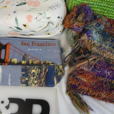 10 Purses: Assorted Colors and Brands: San Francisco, Bueno, Kelly & Katie