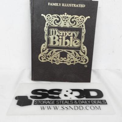 Family Illustrated Memory Bible,1979 Edition,11 1/4 x 8 3/4 x 1 3/8