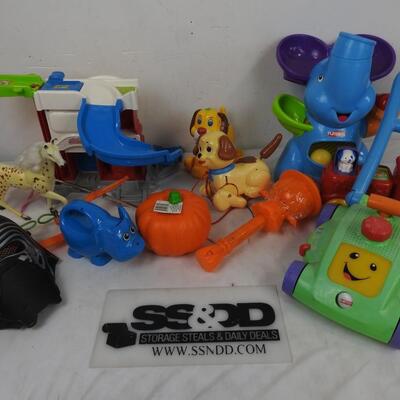 11 Toy Lot: Zeon Bow, Dog Walkers, Elephant Station, Train and Animals