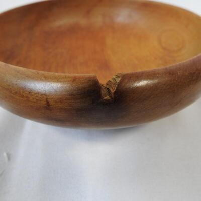 6 Wooden Bowls, 2 Pieces of Hammered Aluminum