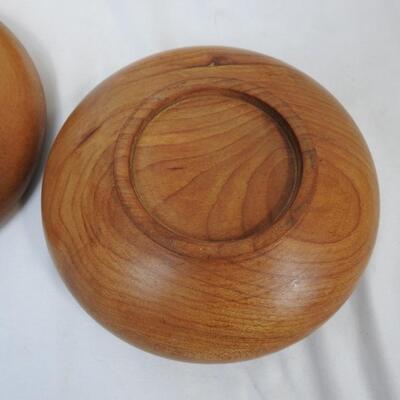 6 Wooden Bowls, 2 Pieces of Hammered Aluminum