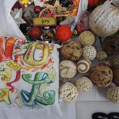 16+ Christmas Lot: Golden Wreaths, Lights, Decor Balls, Ornaments