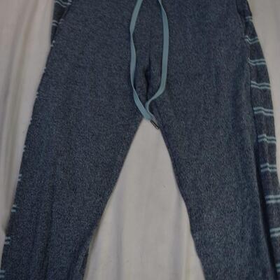5 pc Women's Sports Apparel, Nike, Sweat Pants, Gold Crush, Felina