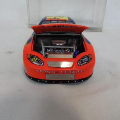 2003 Die Cast Monte Carlo #24 Jeff Gordon Dupont, Size1/24 w/Clear Display Box