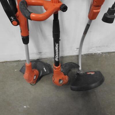 3 Black & Decker Weed Eaters, 2 WORK, 1 Untested
