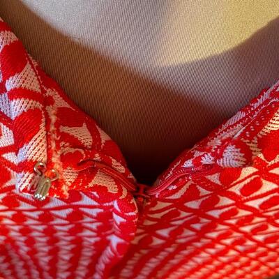 VINTAGE RED PATTERNED DRESS