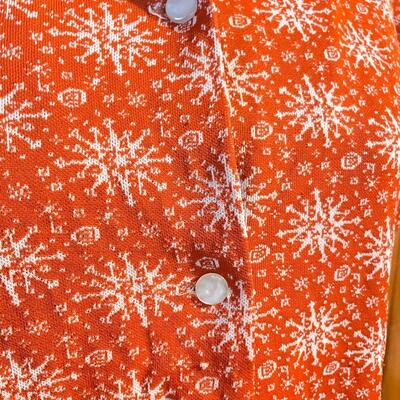 VINTAGE WOMENâ€™S ORANGE PATTERNED BLOUSE