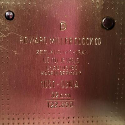 HOWARD MILLER 613-300 - HAS ORIGINAL BOX FOR EASY SHIPPING