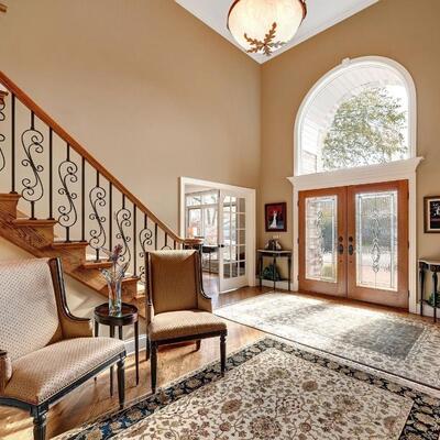 Exquisite Hand Made Area Rug