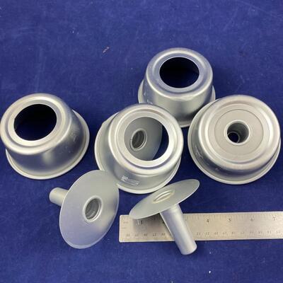 Lot of 4 4" mini bundt pans aluminum
