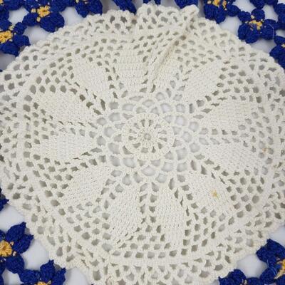 VINTAGE BLUE, YELLOW & WHITE HAND KNITTED DOILIE