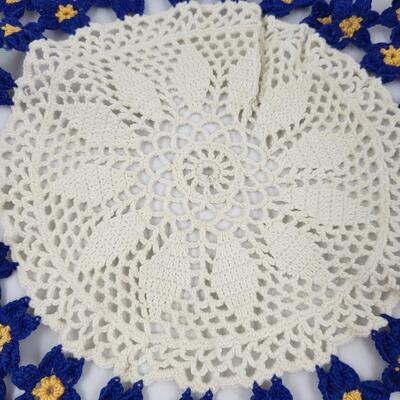 VINTAGE BLUE, YELLOW & WHITE HAND KNITTED DOILIE