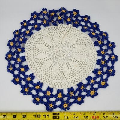 VINTAGE BLUE, YELLOW & WHITE HAND KNITTED DOILIE