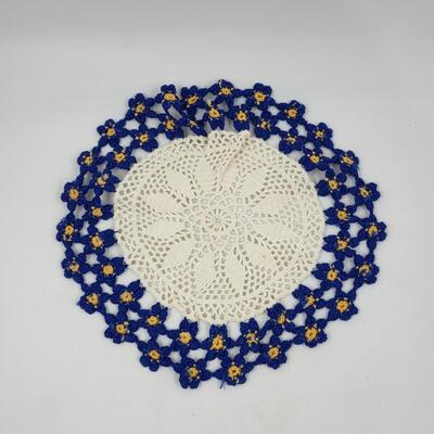 VINTAGE BLUE, YELLOW & WHITE HAND KNITTED DOILIE