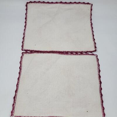 VINTAGE PINK & WHITE HAND STITCHED DOILIE