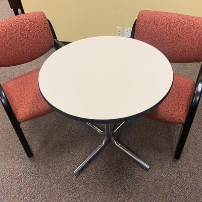 LOT 7: Round Table