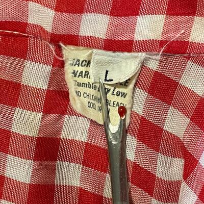 VINTAGE MENâ€™S RED GINGHAM BUTTON-UP - SIZE LARGE