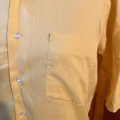 VINTAGE ARROW SURREY MENâ€™S YELLOW BUTTON-UP