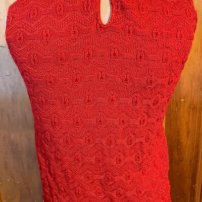 VINTAGE WOMENâ€™S RED SWEATER VEST