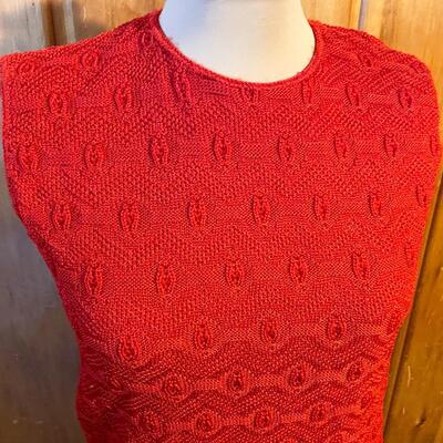 VINTAGE WOMENâ€™S RED SWEATER VEST