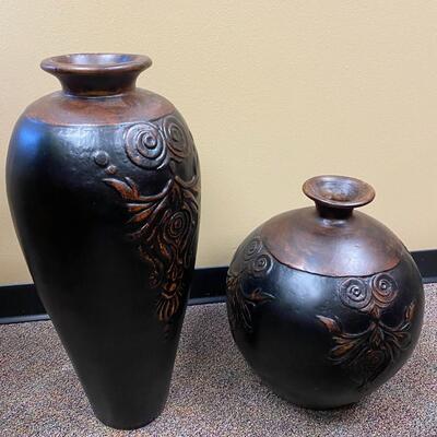 LOT 24: Decorative Vases