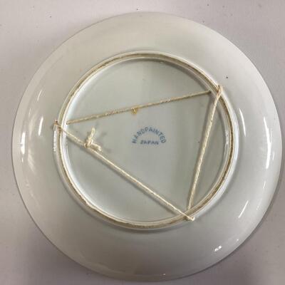 3 vintage decorative plates