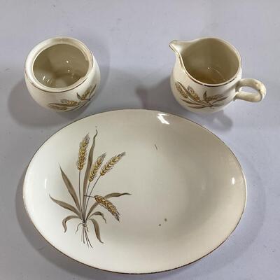 wheat cream and sugar set with matching platter