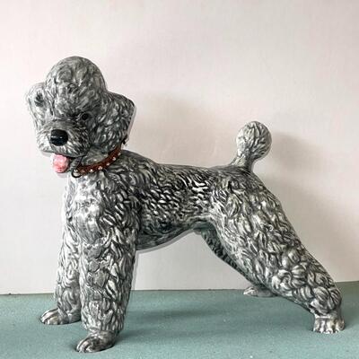 AA   VINTAGE CERAMIC FRENCH POODLE FIGURINE